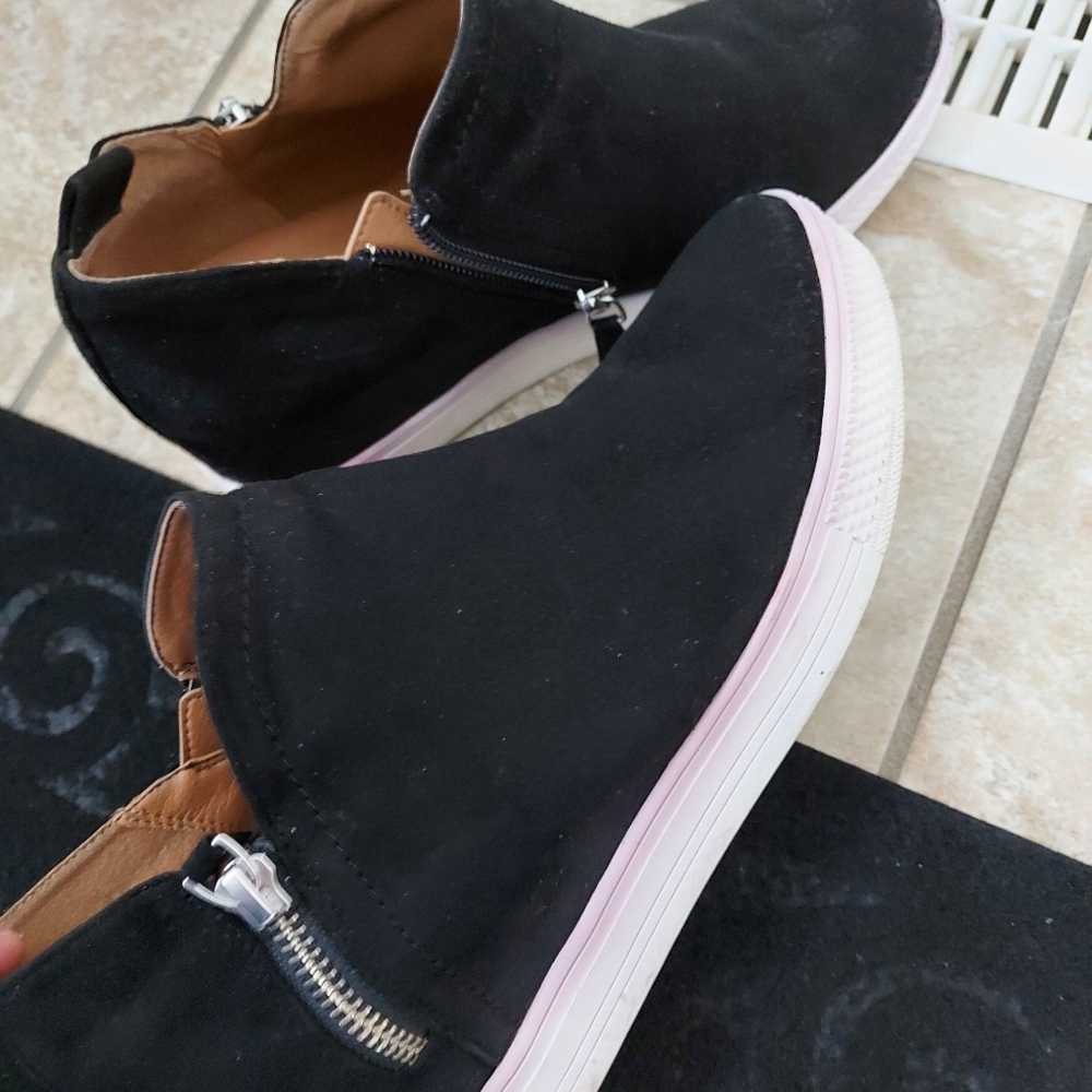 Susina Black Heeled Boots